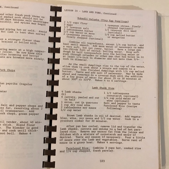 VINTAGE 1976 Foods for the Modern Family Workbook - Picture 6 of 11